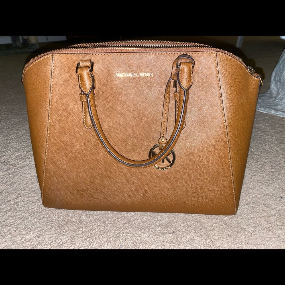 Michael kors purse
